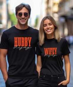 Hubby & Wifey Custom Couple T-Shirts with Personalized Names – Matching His and Hers Shirts for Couples, Ideal Gift for Anniversaries or Special Occasions